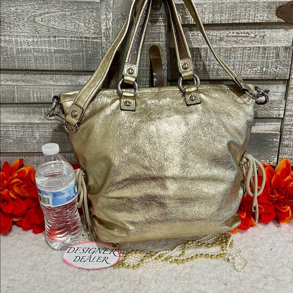 Authentic COACH POPPY Gold Star Shoulder Tote 16050 - Picture 6 of 12